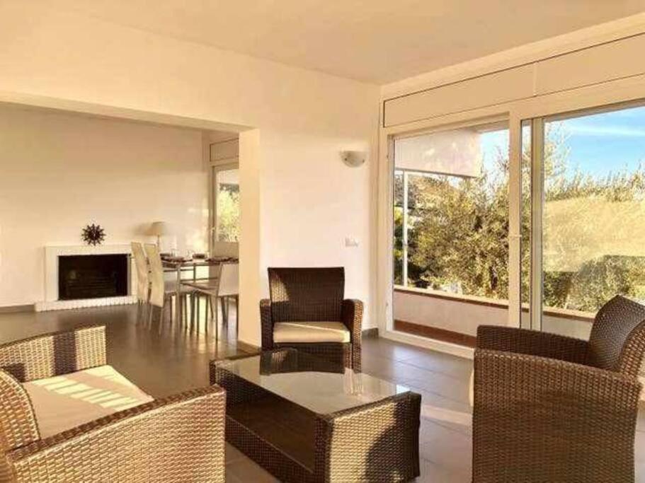 Amplio Apartamento Con Jardin En Almadrava 로지즈 외부 사진